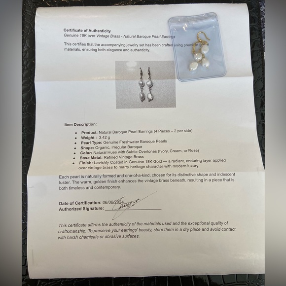 🔥BNWT Genuine 18K Gold over vintage Brass | Natural Baroque Pearls Earri… - Picture 1 of 5